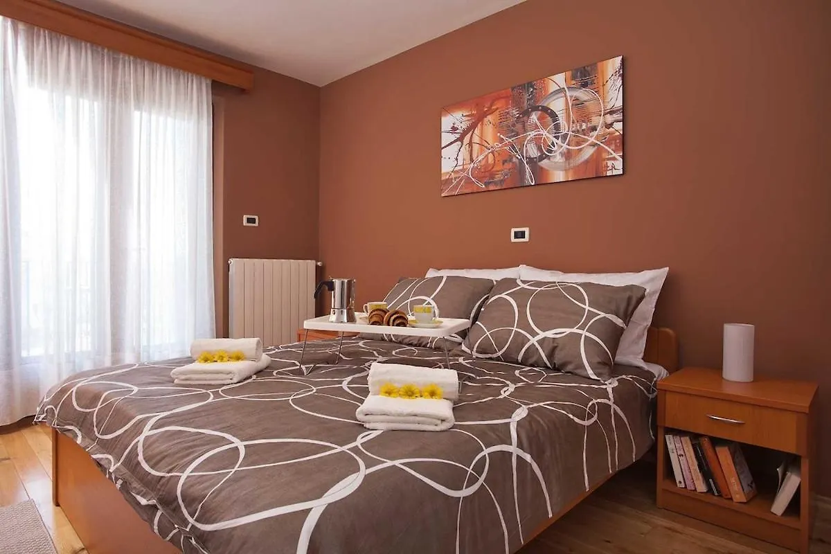 Holiday home Villa Gloria, A Beautifully And Modernly Furnished Villa Nedescina