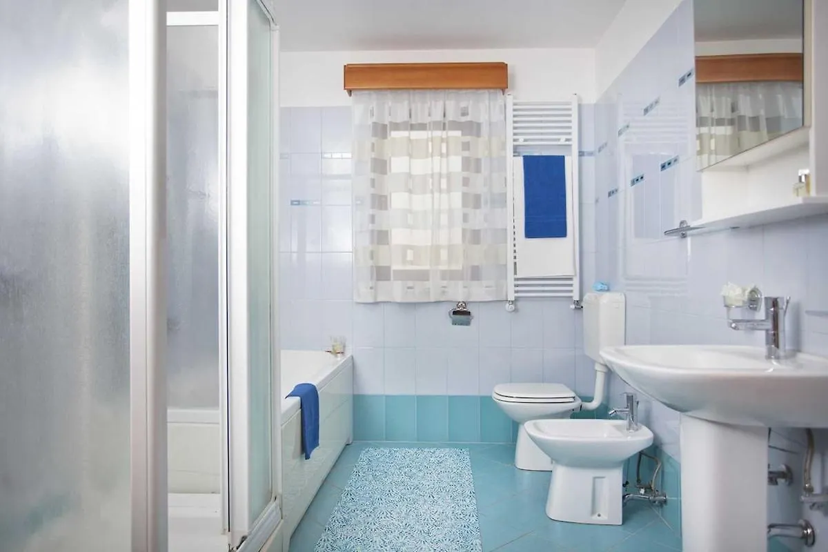 Villa Gloria, A Beautifully And Modernly Furnished Villa Nedescina 0*,